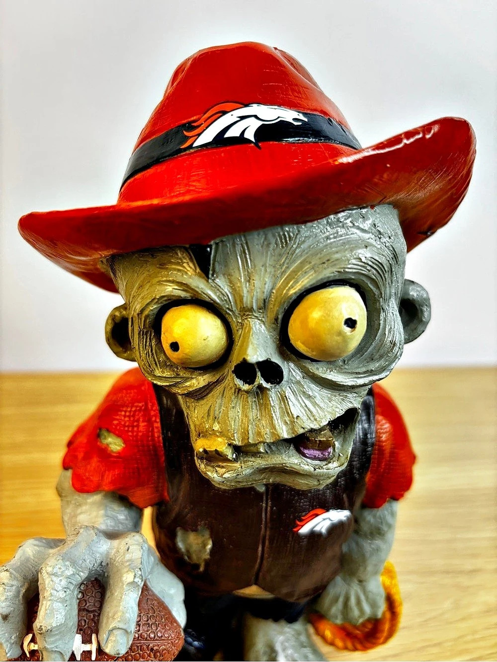 Denver Broncos NFL Team Zombie Resin Figurine - Picture 3 of 8